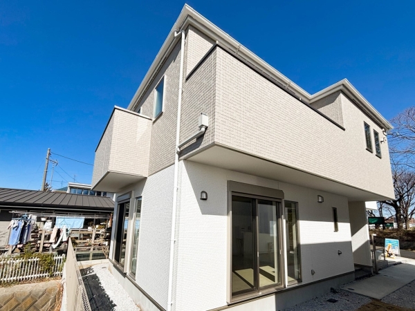 横浜市神奈川区菅田町　新築一戸建て