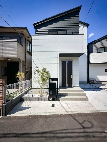 藤沢市片瀬３丁目　新築一戸建て