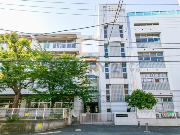横浜市神奈川区西寺尾４丁目　新築一戸建て(横浜市立西寺尾第二小学校)