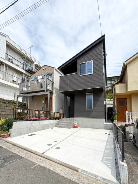 横浜市港南区芹が谷１丁目　新築一戸建て