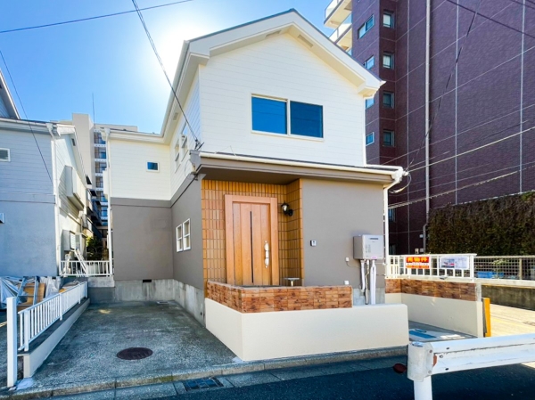 藤沢市朝日町　中古一戸建て