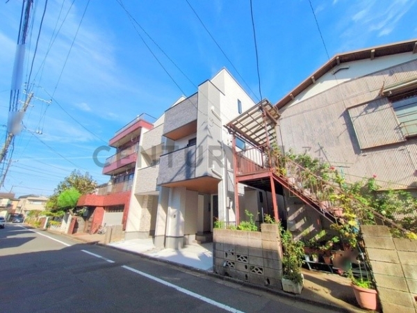 川崎市幸区古市場２丁目　新築一戸建て