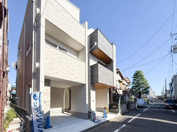 川崎市幸区古市場２丁目　新築一戸建て