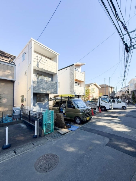 川崎市高津区上作延５丁目　新築一戸建て