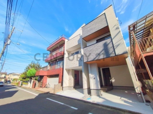 川崎市幸区古市場２丁目　新築一戸建て