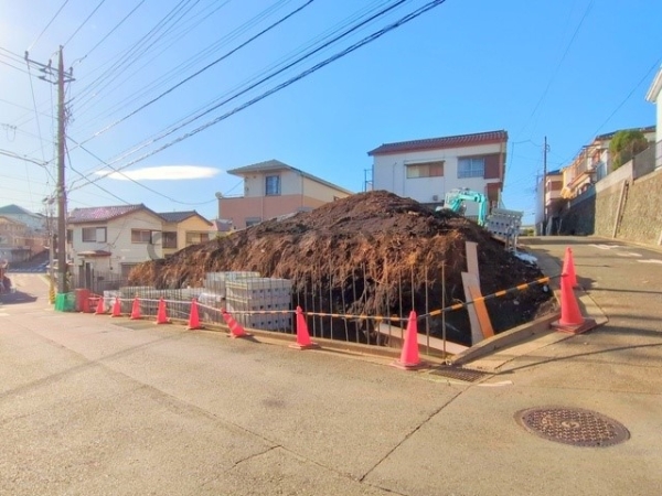 横浜市戸塚区深谷町　新築一戸建て