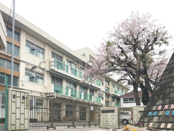 横浜市港南区野庭町の中古一戸建て(横浜市立相武山小学校)