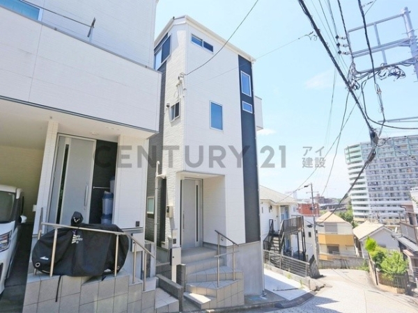 横浜市港南区野庭町　中古一戸建て