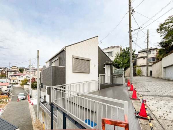 横浜市港北区篠原町　新築一戸建て