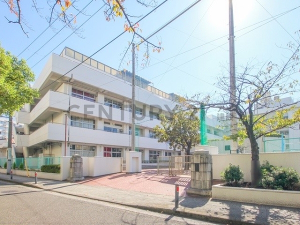 横浜市南区三春台 新築一戸建て(横浜市立共進中学校)