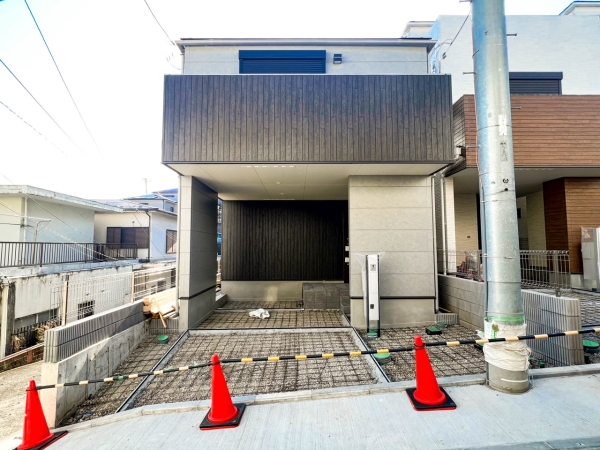 横浜市南区三春台　新築一戸建て