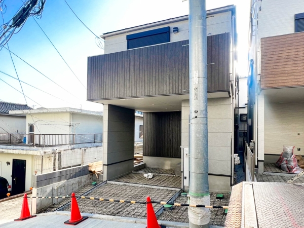 横浜市南区三春台　新築一戸建て