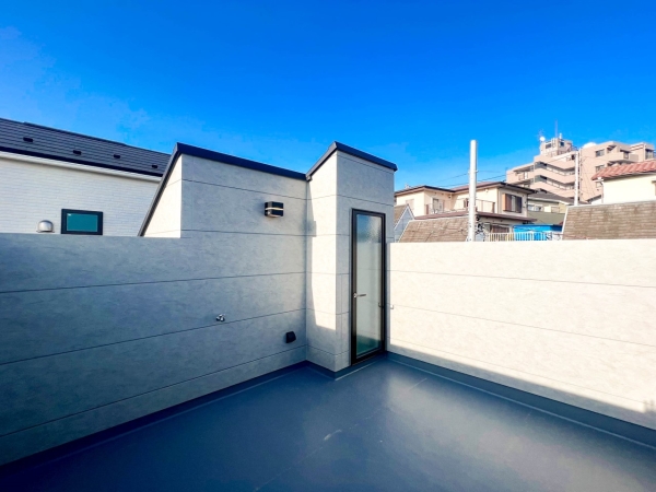 横浜市南区三春台　新築一戸建て