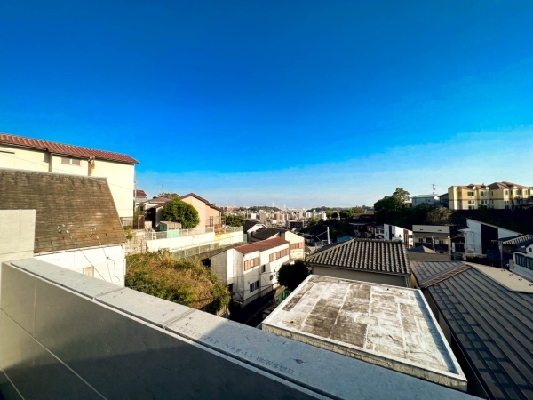 横浜市南区三春台　新築一戸建て