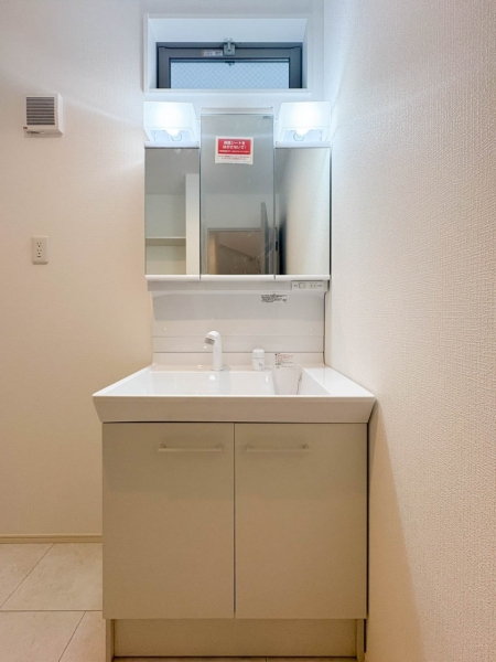 横浜市港南区港南１丁目　新築一戸建て