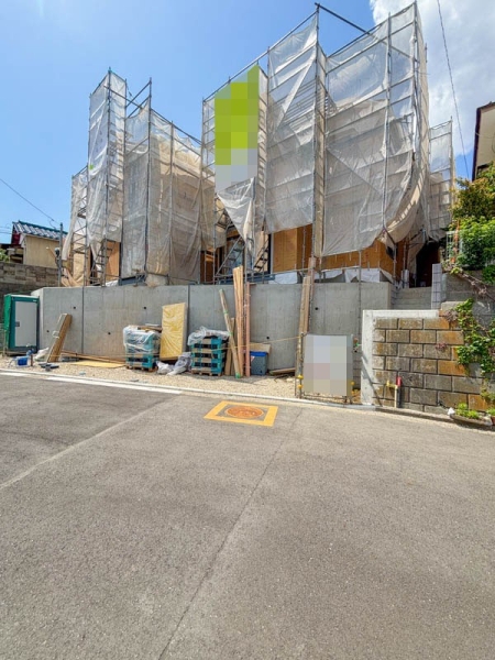 横浜市南区六ツ川２丁目　新築一戸建て