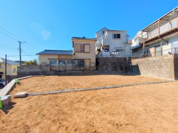 横浜市南区六ツ川２丁目　新築一戸建て