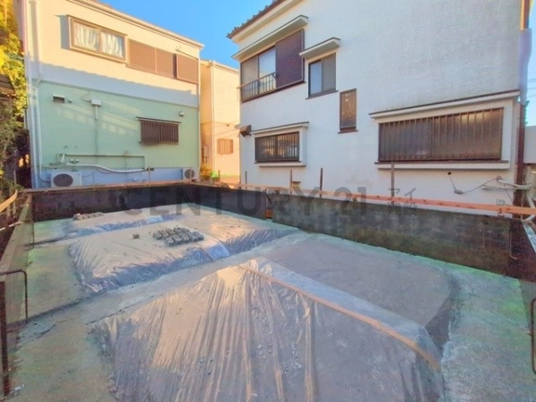 川崎市高津区久末　新築一戸建て