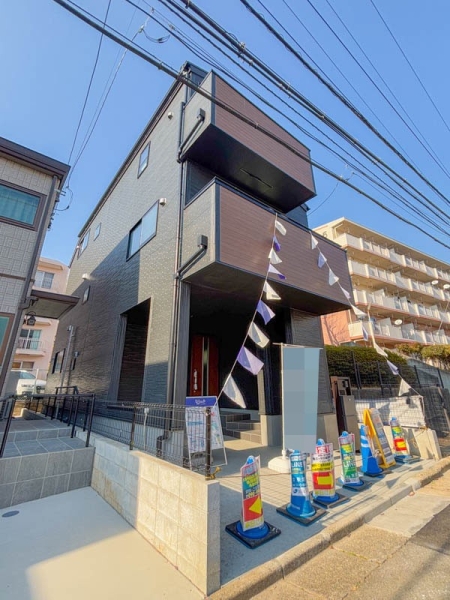 横浜市保土ケ谷区新井町　新築一戸建て