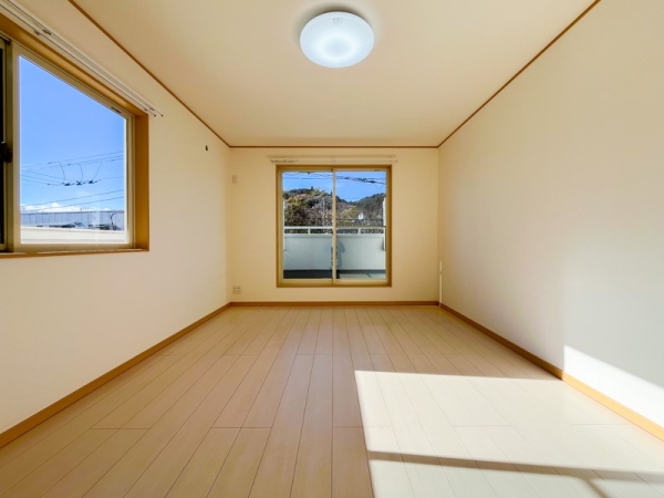三浦郡葉山町長柄の中古一戸建て