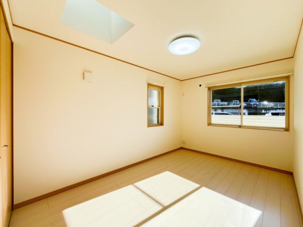 三浦郡葉山町長柄の中古一戸建て