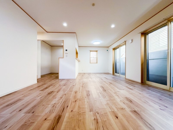 三浦郡葉山町長柄の中古一戸建て
