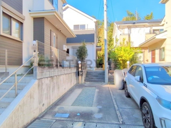川崎市多摩区南生田２丁目　中古一戸建て