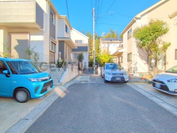 川崎市多摩区南生田２丁目　中古一戸建て