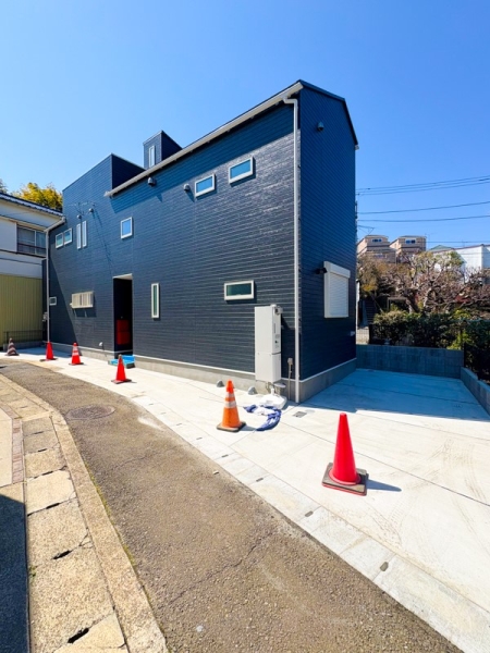 横浜市南区六ツ川４丁目　新築一戸建て