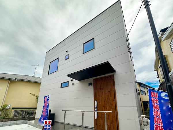 横浜市旭区上白根２丁目　新築一戸建て