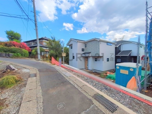 横浜市旭区上川井町　新築一戸建て