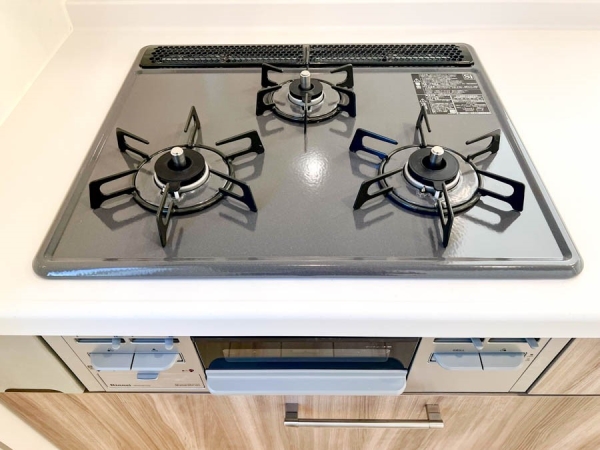 横浜市旭区白根７丁目　新築一戸建て