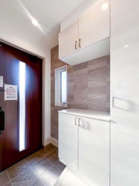 横浜市旭区白根７丁目　新築一戸建て