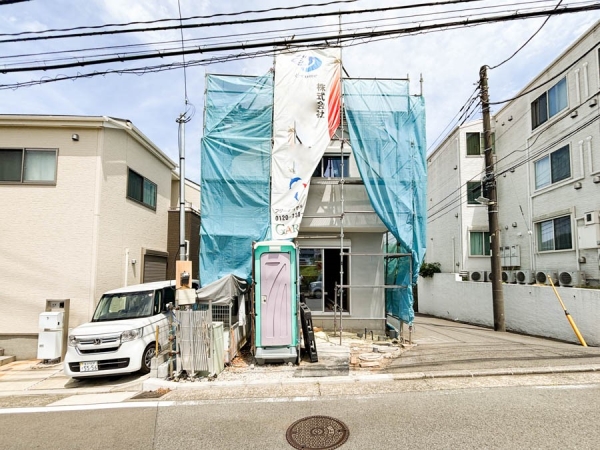 横浜市旭区白根７丁目　新築一戸建て