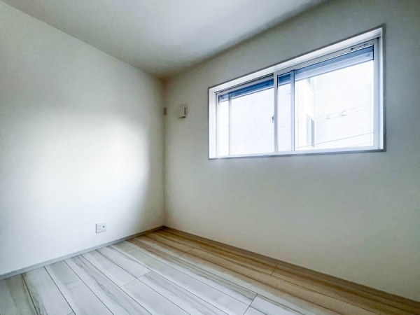 横浜市旭区白根７丁目　新築一戸建て