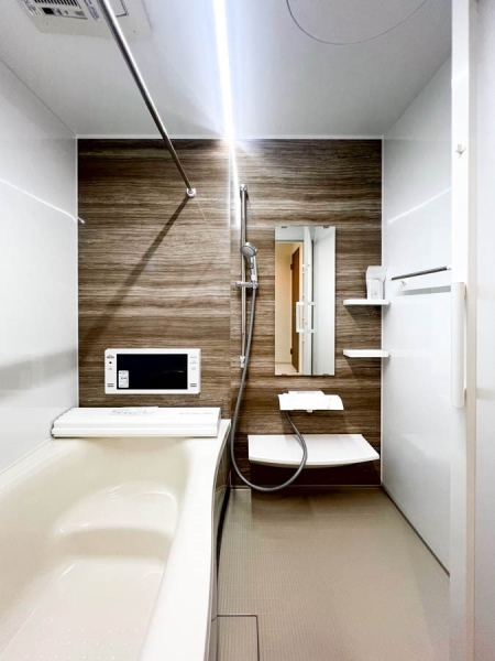 横浜市旭区白根７丁目　新築一戸建て