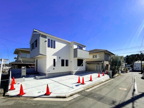 横浜市金沢区釜利谷西２丁目　新築一戸建て