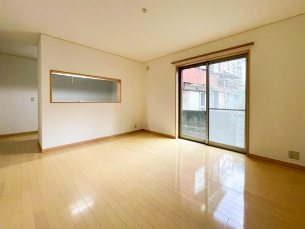 横浜市金沢区六浦東１丁目　中古一戸建て
