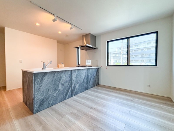 藤沢市藤沢　新築一戸建て