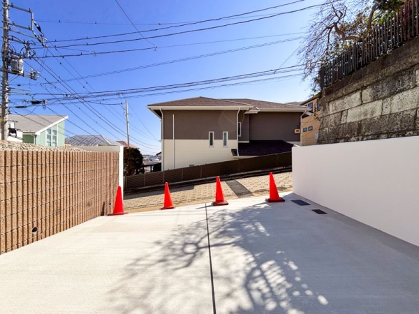 横浜市金沢区富岡西４丁目　新築一戸建て