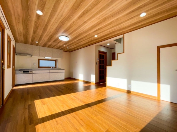 鎌倉市台４丁目　中古一戸建て