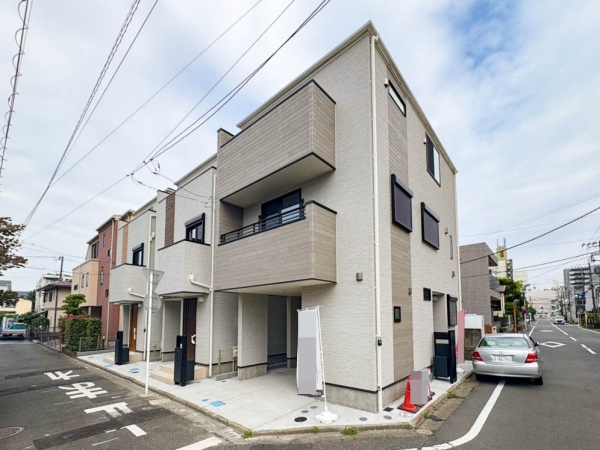 藤沢市湘南台５丁目　新築一戸建て