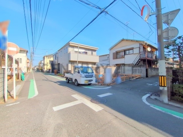 横浜市南区中里１丁目　新築一戸建て
