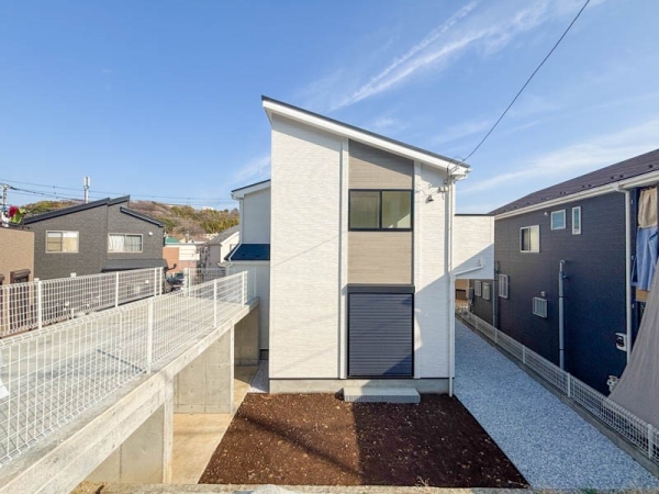 藤沢市本藤沢１丁目　新築一戸建て