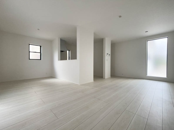 藤沢市亀井野　新築一戸建て