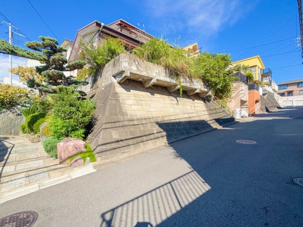 横浜市港南区笹下３丁目　新築一戸建て