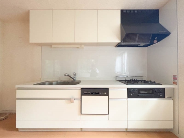 横浜市磯子区峰町　中古一戸建て