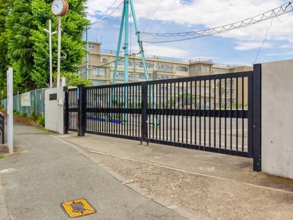 川崎市宮前区菅生4丁目 新築一戸建て(川崎市立菅生小学校)