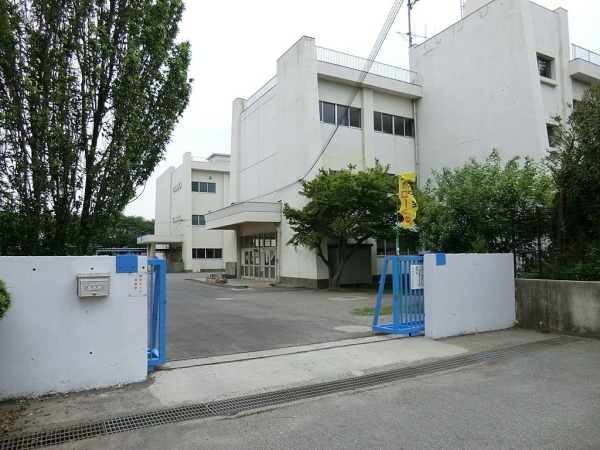 座間市ひばりが丘2丁目の中古一戸建て(ひばりが丘小学校)