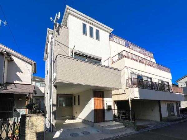 座間市ひばりが丘２丁目　中古一戸建て